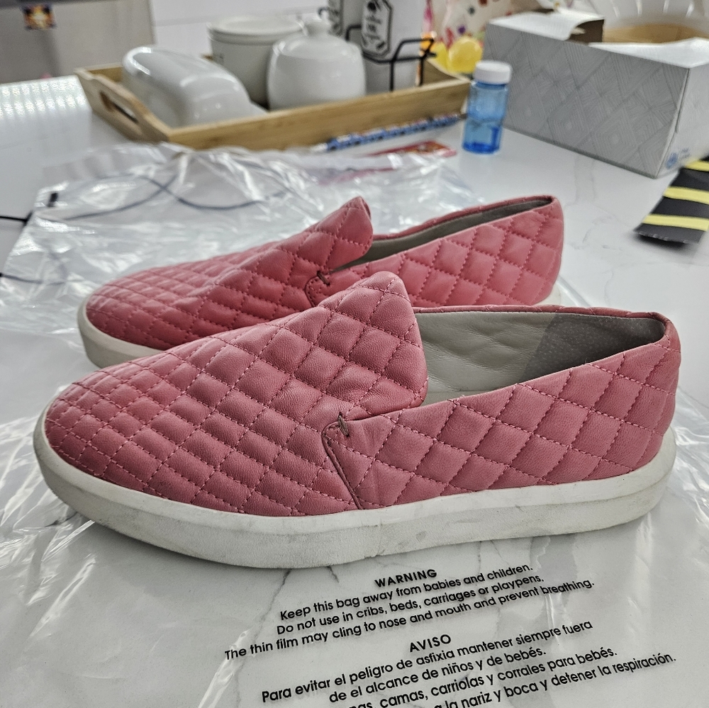SARTO By Franco Sarto Prato Sneaker Quilted Upper Slip On Pink Leather 7M